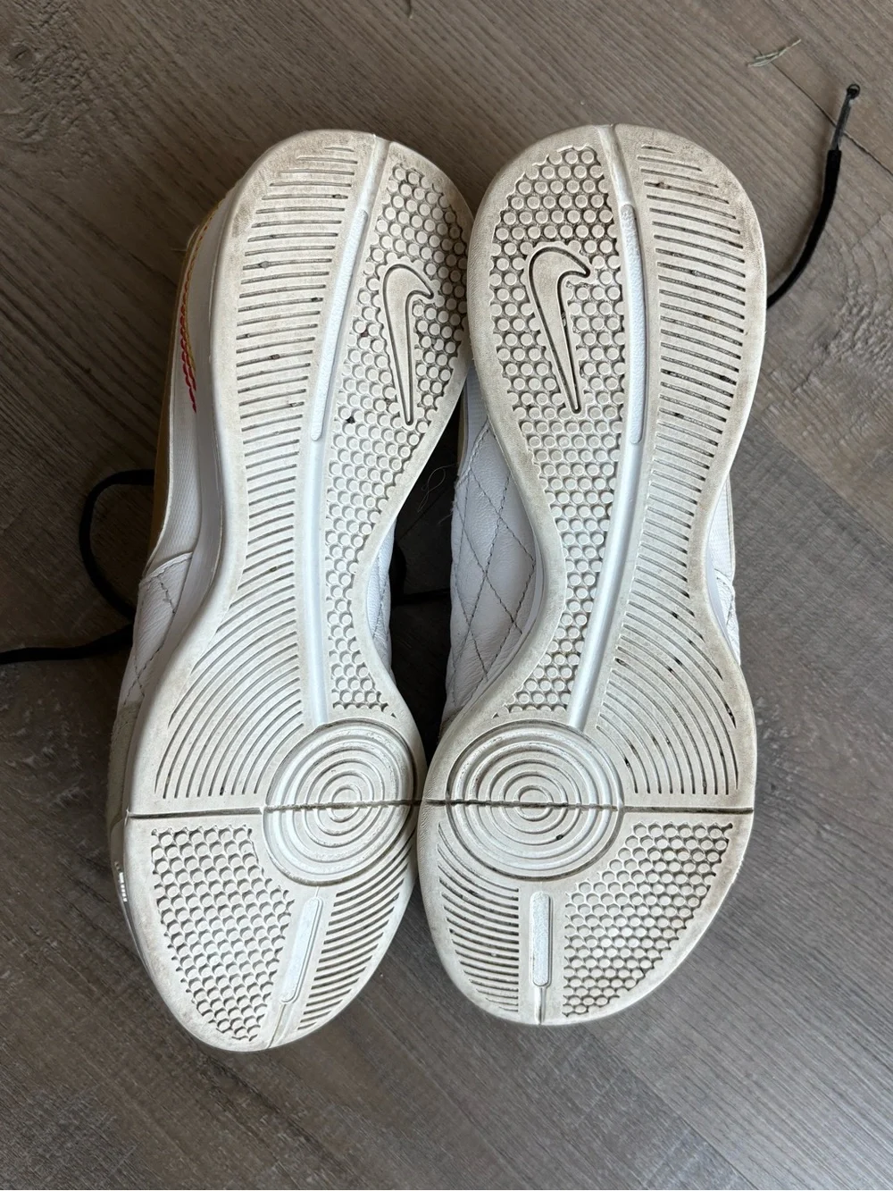 Nike R10 Ronaldinho Tiempo Indoor Shoe